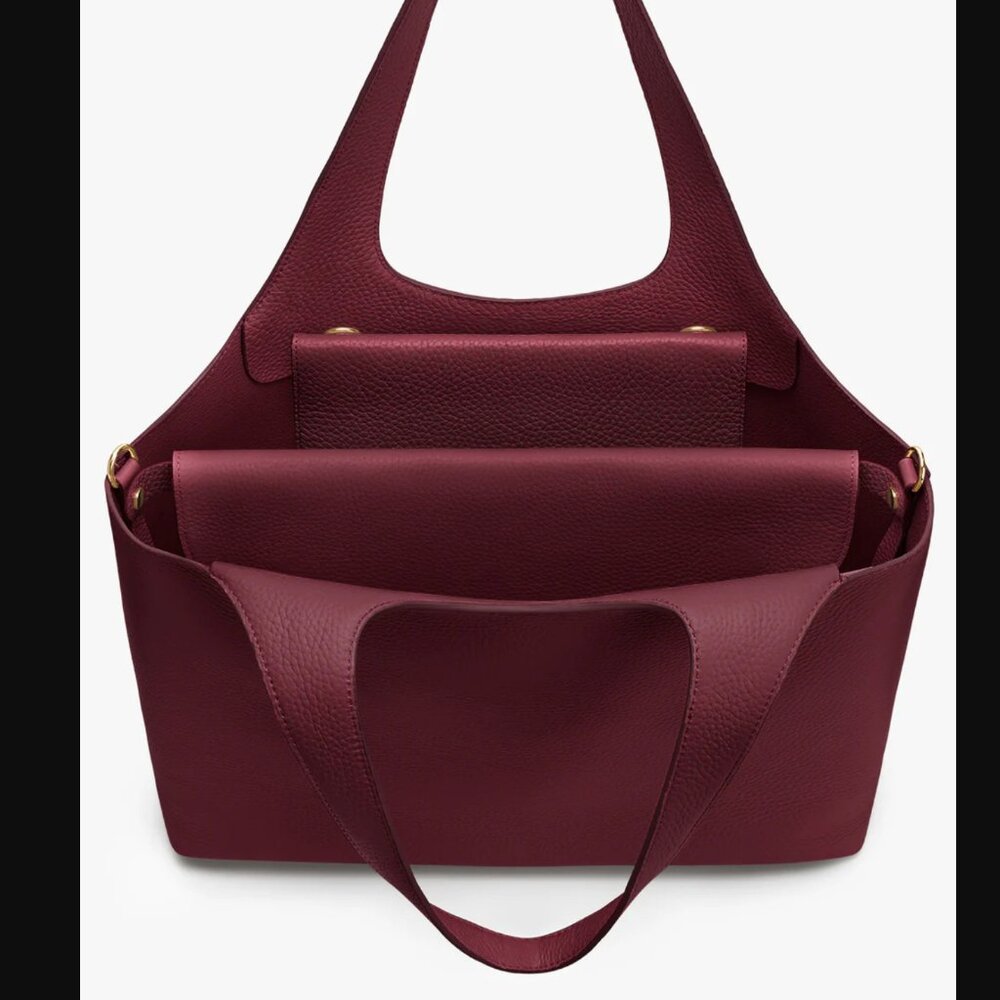 NWT Cuyana Tech Carryall 15-16 inch in Cherry - Picture 4 of 9